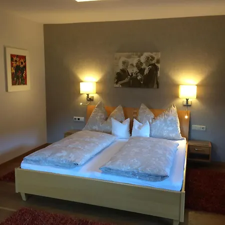 Pfister Apartament *