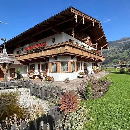 Апартаменты Appartements Pfister