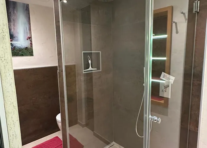 Pfister 아파트 푸겐